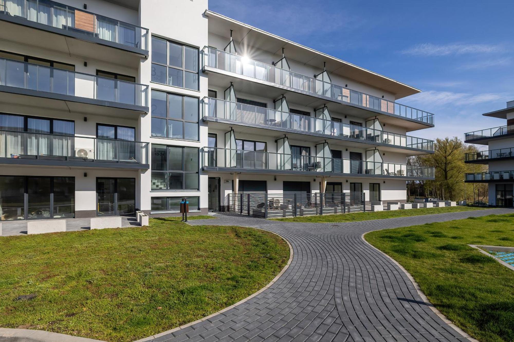 Wellness & Spa Resort Dziwnow Riverfront Apartments With Parking By Noclegi Renters 外观 照片